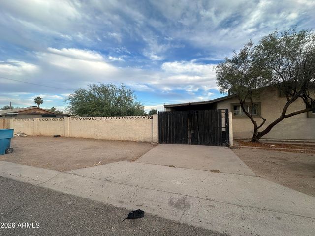 1419 N 28TH Place, Phoenix, AZ 85008