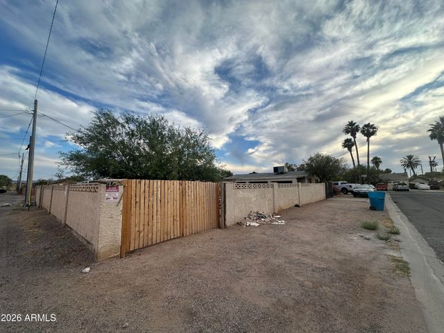 1419 N 28TH Place, Phoenix, AZ 85008