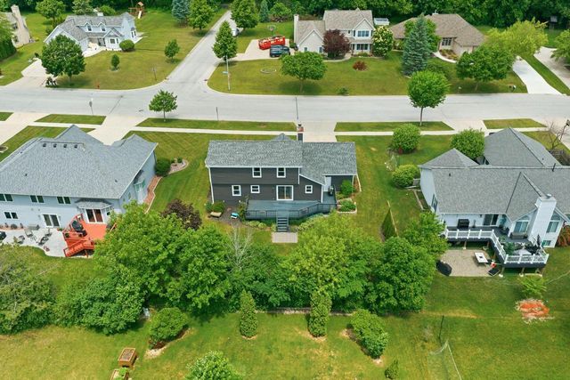 4199 W Hilltop LANE, Franklin, WI 53132