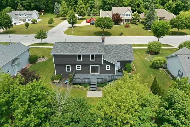 4199 W Hilltop LANE, Franklin, WI 53132