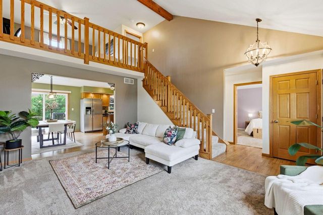 4199 W Hilltop LANE, Franklin, WI 53132