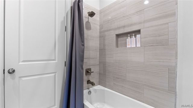 401 EDGEFIELD MEWS CIRCLE, Tuscaloosa, AL 35406