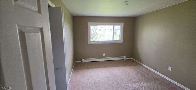 105 Mapledale Avenue, Bedford, OH 44146