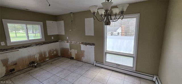 105 Mapledale Avenue, Bedford, OH 44146