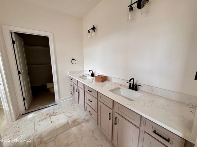 4142 Dixon Road, Grimesland, NC 27837