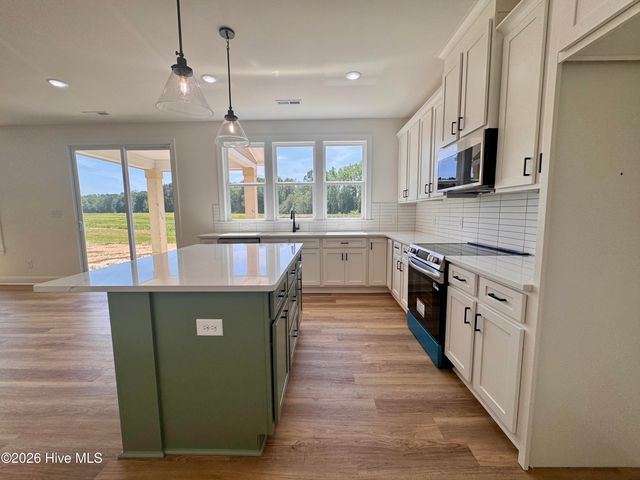 4142 Dixon Road, Grimesland, NC 27837
