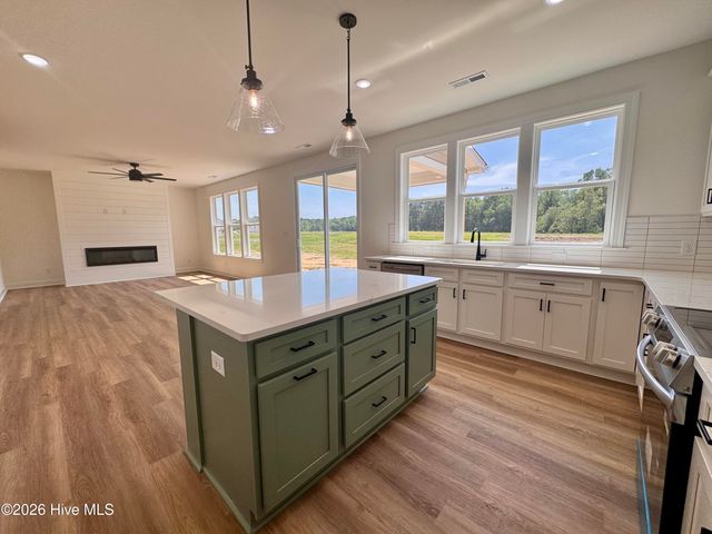 4142 Dixon Road, Grimesland, NC 27837