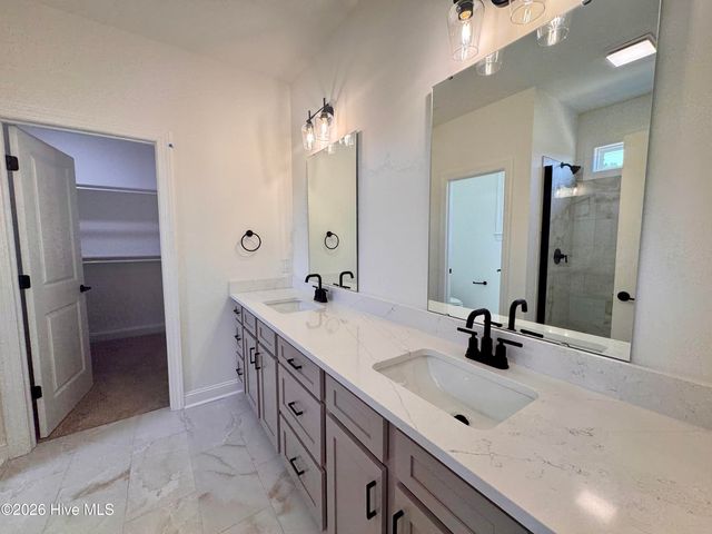 4142 Dixon Road, Grimesland, NC 27837