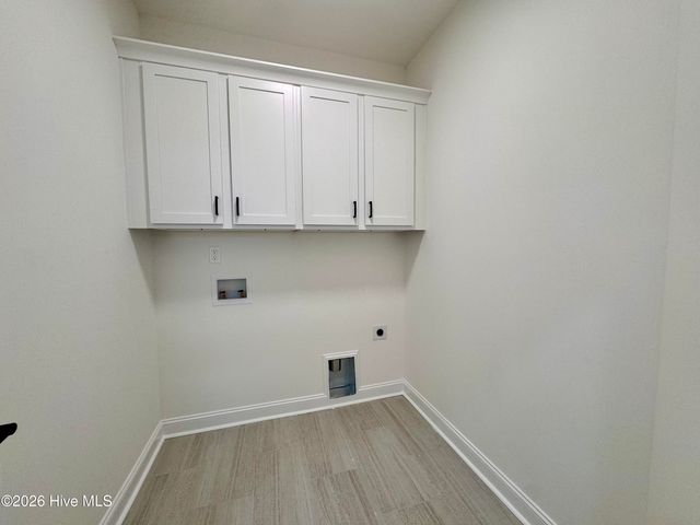 4142 Dixon Road, Grimesland, NC 27837