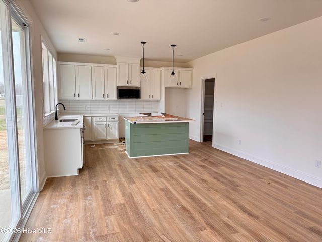 4142 Dixon Road, Grimesland, NC 27837