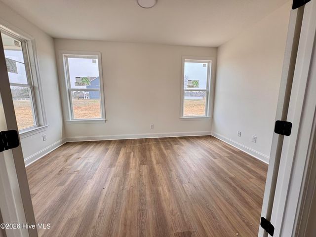 4142 Dixon Road, Grimesland, NC 27837