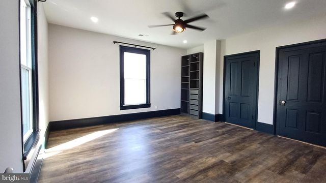 9014 SUDLEY RD, Manassas, VA 20110