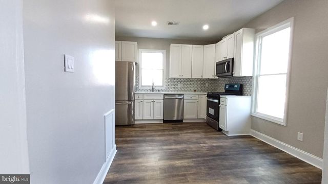 9014 SUDLEY RD, Manassas, VA 20110