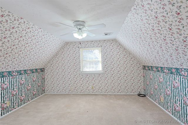 36 Hilltop, Mcalester, OK 74501