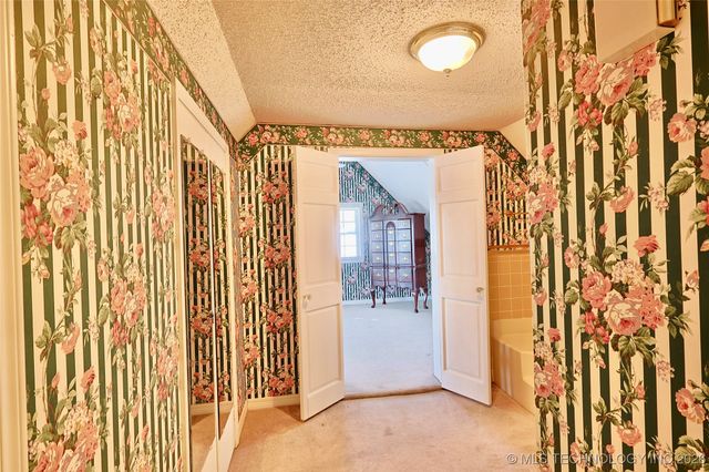 36 Hilltop, Mcalester, OK 74501