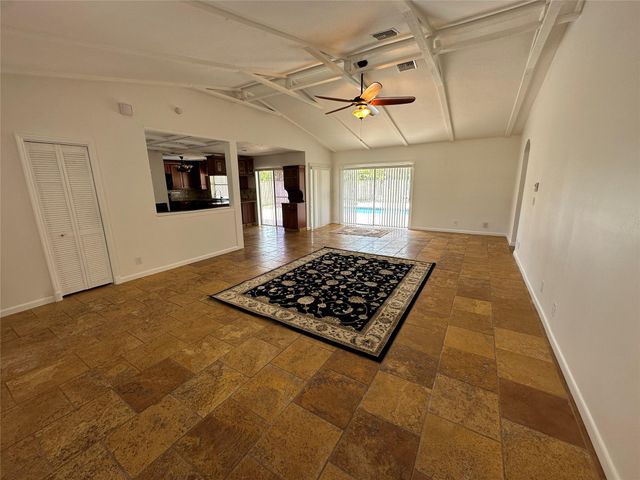 364 NW 107th Ter, Coral Springs, FL 33071