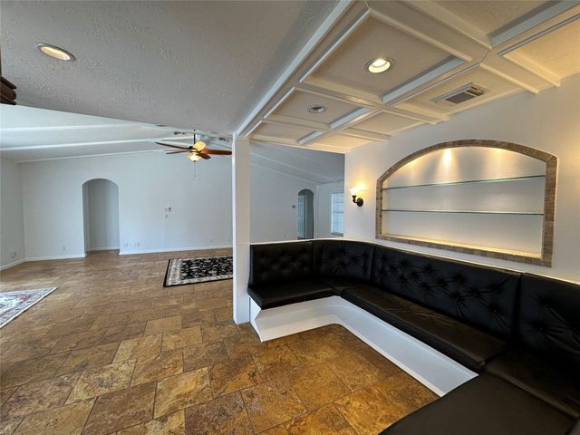 364 NW 107th Ter, Coral Springs, FL 33071