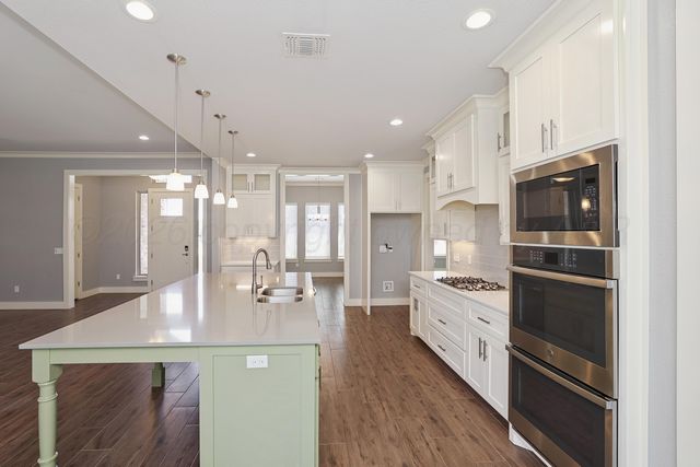 9240 Highland Springs Drive, Amarillo, TX 79119