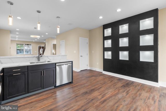 2405 NAYLOR RD SE, Washington, DC 20020