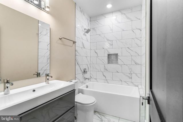 2405 NAYLOR RD SE, Washington, DC 20020