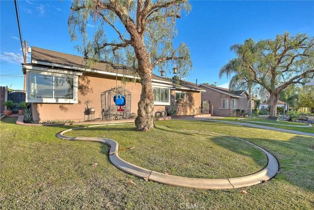 1862 Bonnie Brae, Pomona, CA 91767
