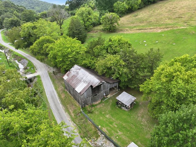 89 Conditt Hollow Rd, Elmwood, TN 38560