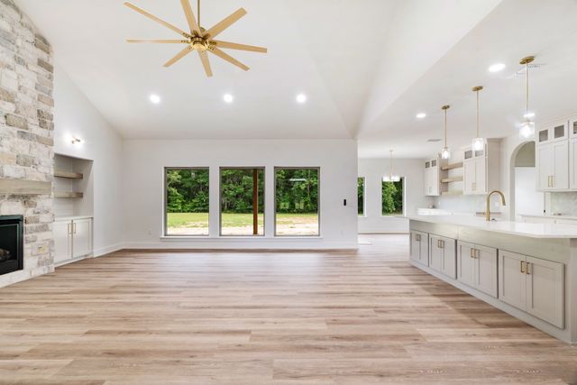 250 Private Road 45855, Blossom, TX 75416