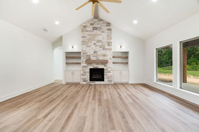 250 Private Road 45855, Blossom, TX 75416