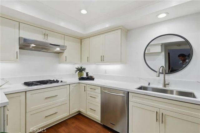 521 Playa, Newport Beach, CA 92660