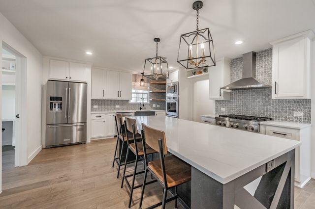 322 Canyon Ridge Drive, Richardson, TX 75080