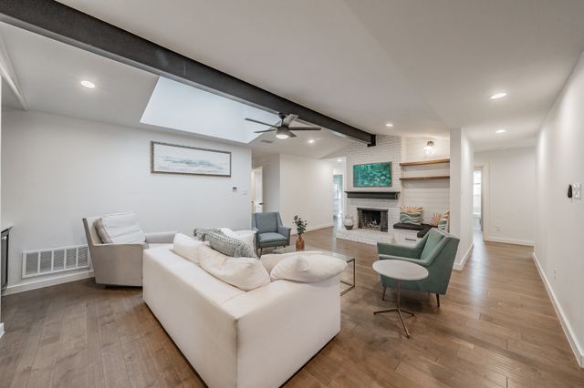 322 Canyon Ridge Drive, Richardson, TX 75080