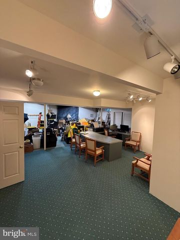 4312 YORKTOWN DR, Upper Chichester, PA 19061