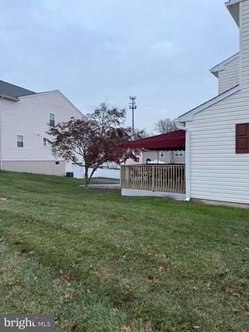 4312 YORKTOWN DR, Upper Chichester, PA 19061