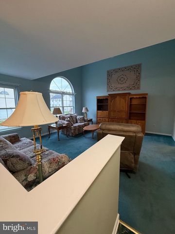 4312 YORKTOWN DR, Upper Chichester, PA 19061