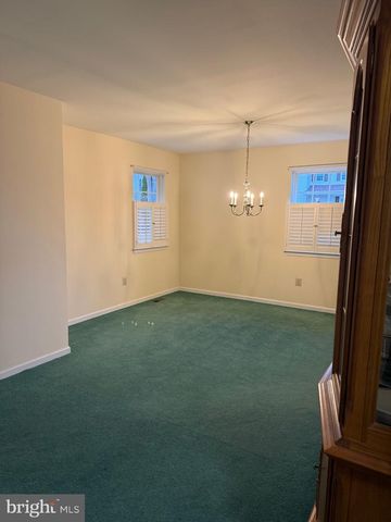 4312 YORKTOWN DR, Upper Chichester, PA 19061