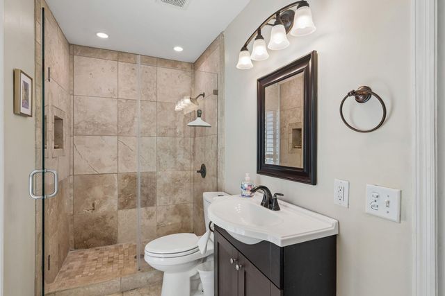 995 Governors Road, Mount Pleasant, SC 29464