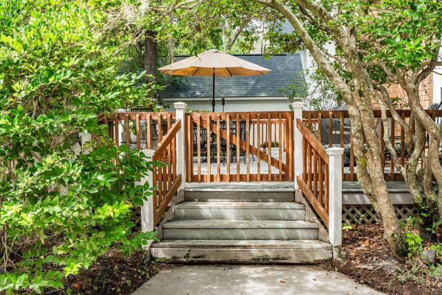 995 Governors Road, Mount Pleasant, SC 29464