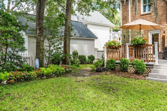 995 Governors Road, Mount Pleasant, SC 29464
