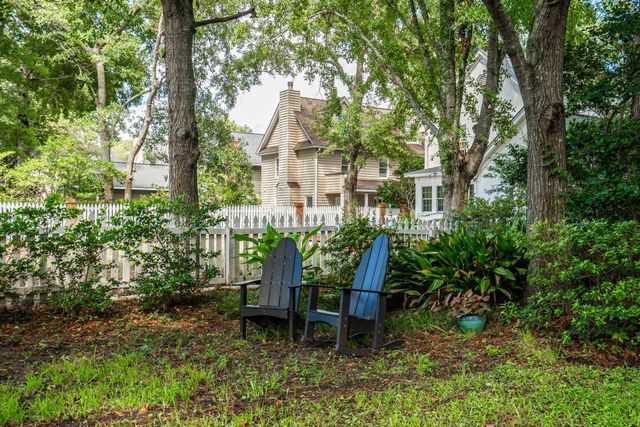 995 Governors Road, Mount Pleasant, SC 29464