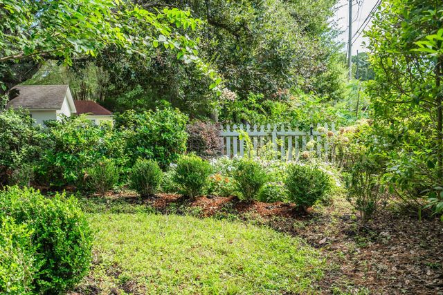 995 Governors Road, Mount Pleasant, SC 29464