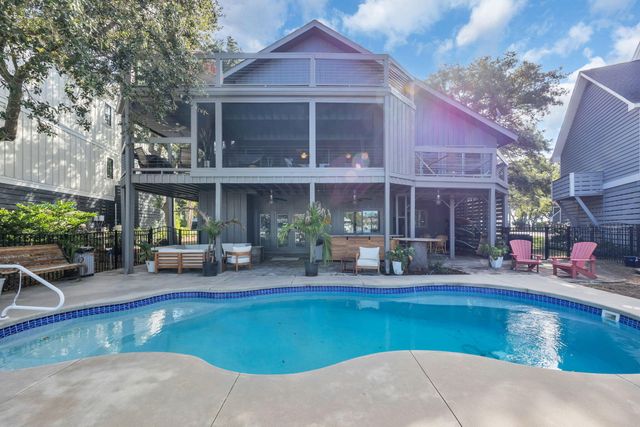 527 Mount Gilead Road, Murrells Inlet, SC 29576