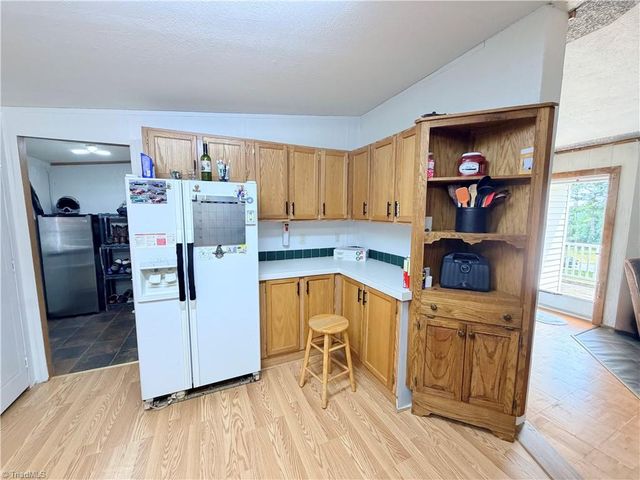 1390 Cb Eller School Road, Elkin, NC 28621