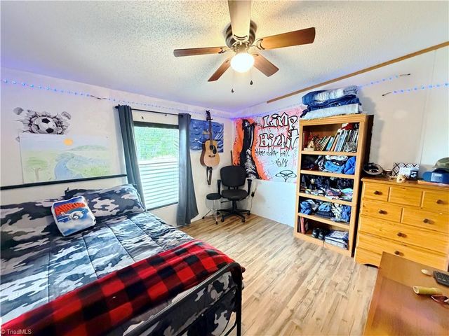 1390 Cb Eller School Road, Elkin, NC 28621