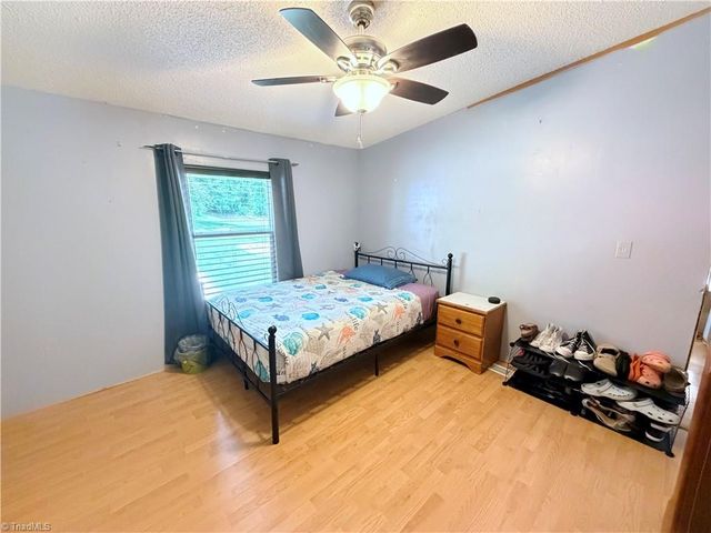 1390 Cb Eller School Road, Elkin, NC 28621