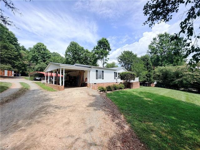 1390 Cb Eller School Road, Elkin, NC 28621