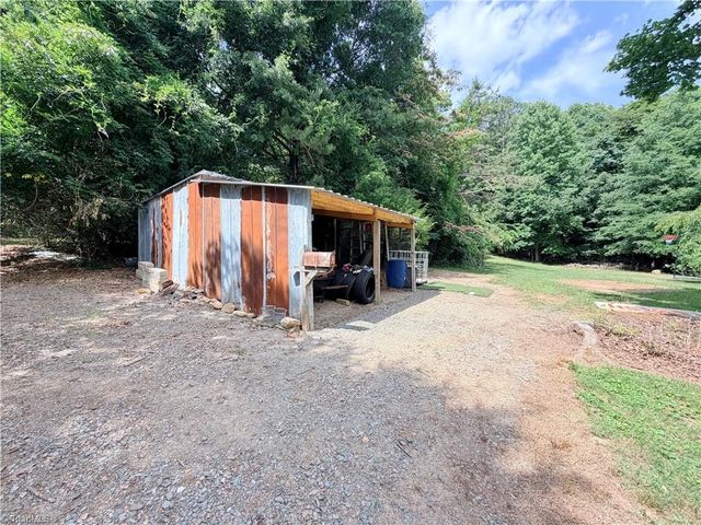 1390 Cb Eller School Road, Elkin, NC 28621