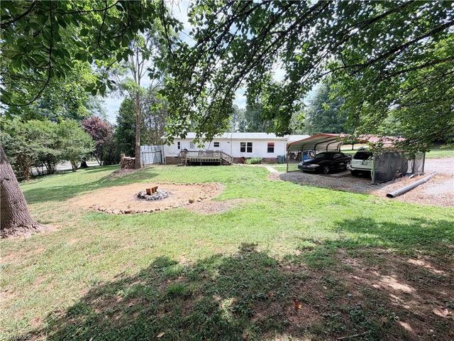 1390 Cb Eller School Road, Elkin, NC 28621