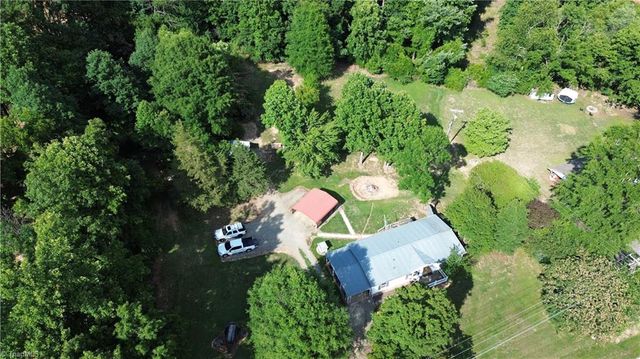 1390 Cb Eller School Road, Elkin, NC 28621