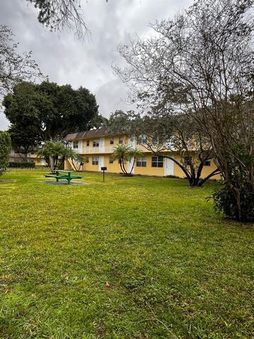 5162 NE 6th Ave 306, Oakland Park, FL 33334