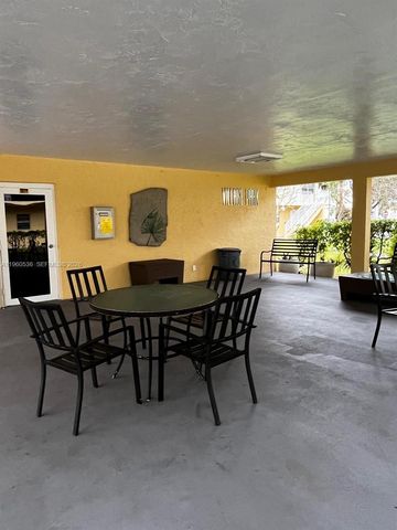 5162 NE 6th Ave 306, Oakland Park, FL 33334